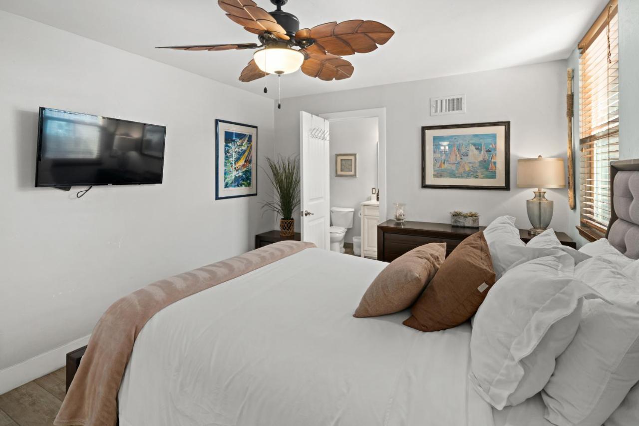 Stunning Beach Home - Large Patio, Parking, Ac & Dog Friendly! San Diego Bagian luar foto