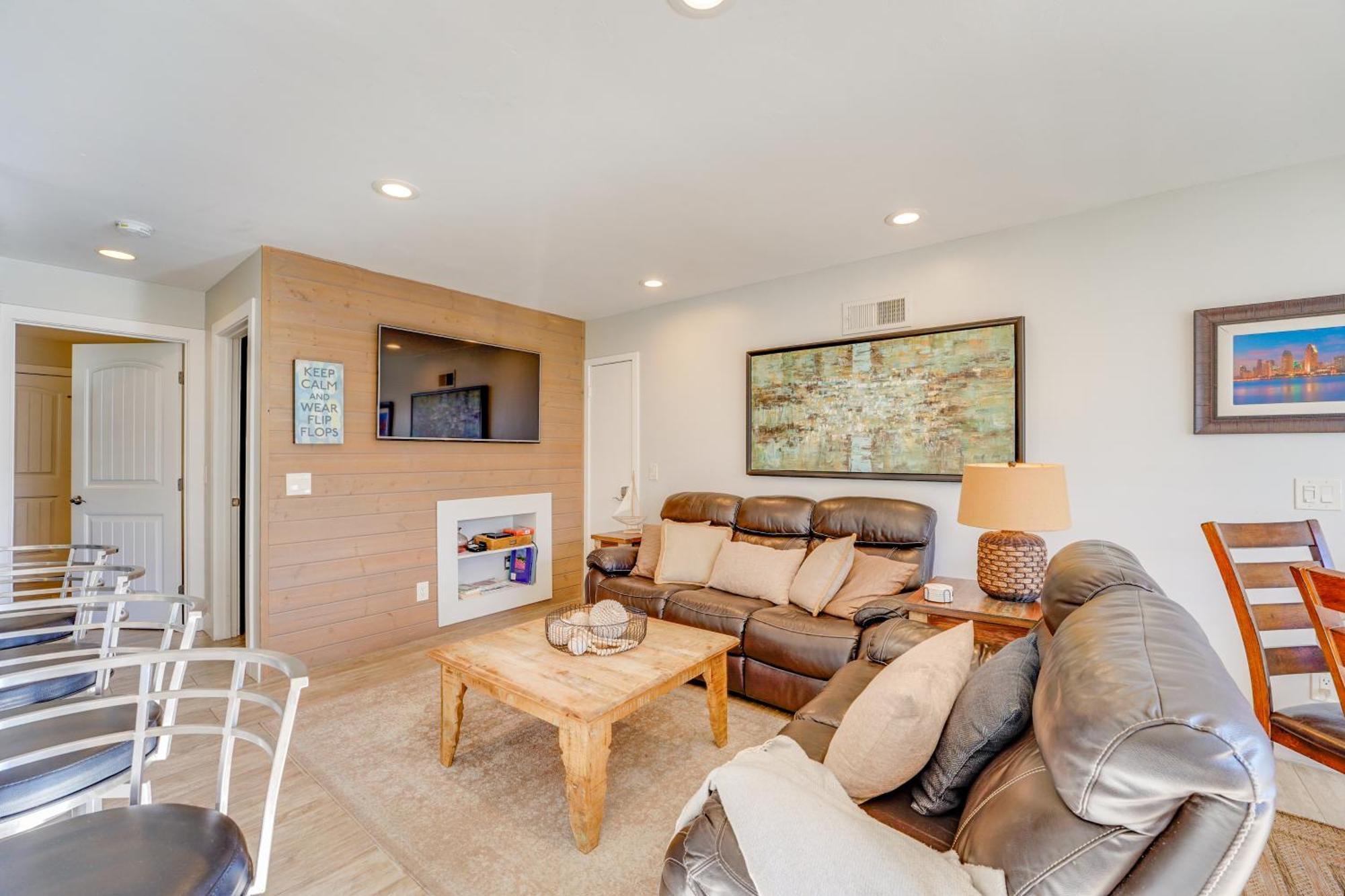 Stunning Beach Home - Large Patio, Parking, Ac & Dog Friendly! San Diego Bagian luar foto
